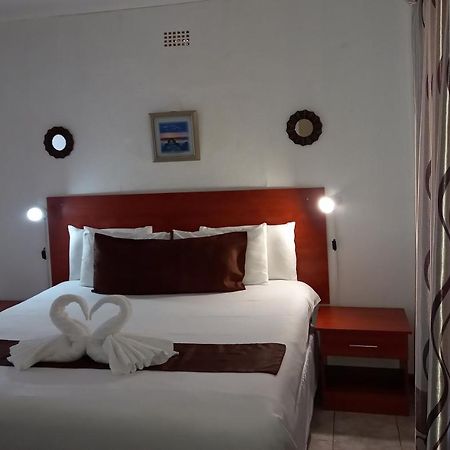 Rest Shade Bed And Breakfast Palapye Екстер'єр фото